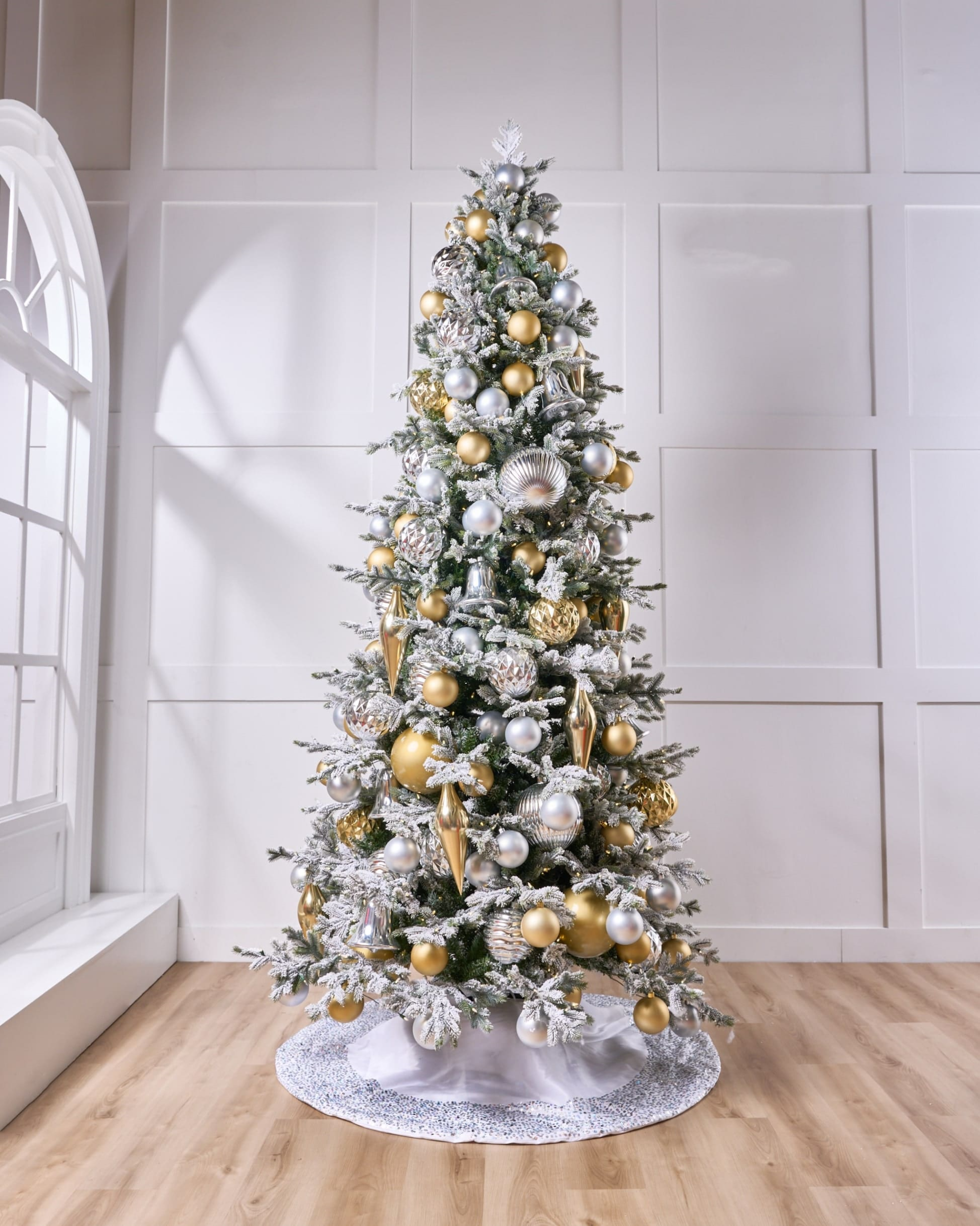 christmas tree decoration kit Niche Utama Home Gold & Silver Ornament Bundle – The Christmas Palace